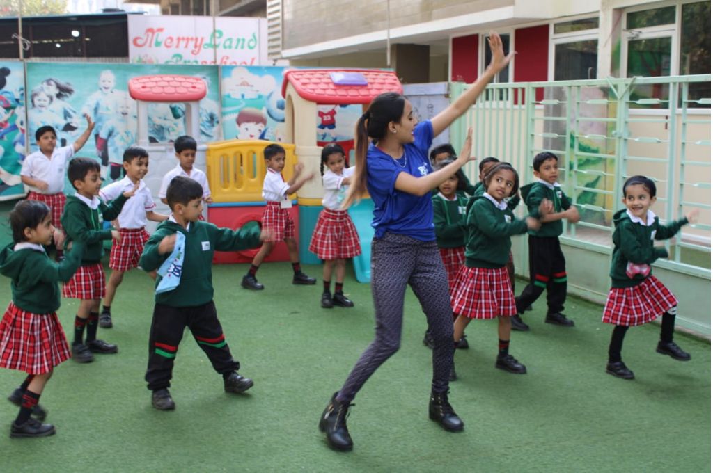 Bollywood Dance for kids Folk Dance for kids Hip Hop Dance for kids Jazz Dance for kids Western Dance for kids Bachata Dance for kids Aerobics Dance for kids Freestyle Dance for kids Zumba Dance for kids Kathak Dance for kids Bharatnatyam Dance for kids Salsa Dance for kids